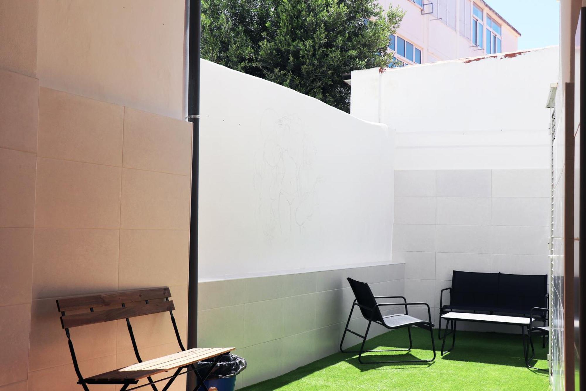 Hostel Jjs Yard 2 Lagos Zewnętrze zdjęcie