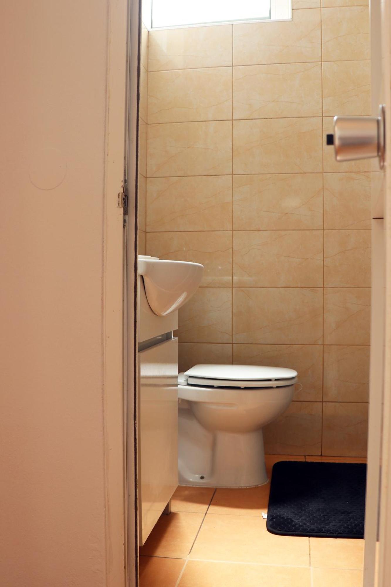 Hostel Jjs Yard 2 Lagos Zewnętrze zdjęcie