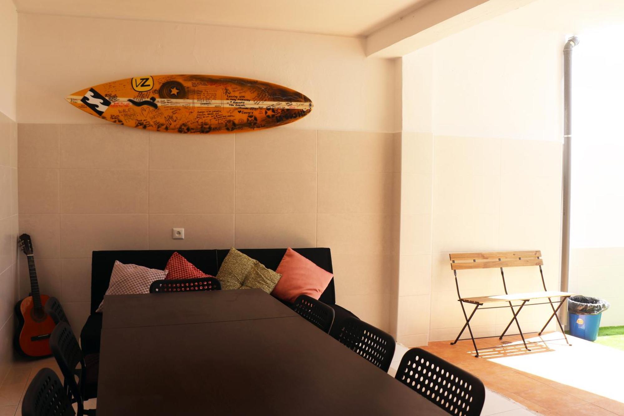 Hostel Jjs Yard 2 Lagos Zewnętrze zdjęcie
